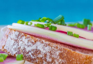 Karpuz turp sandviç unlu ekmek