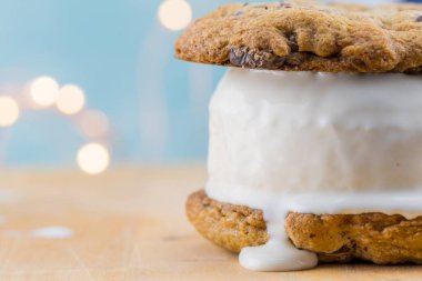 Ev yapımı dondurma sandviç erir