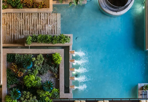 Looking Down on Large Fountain — Stock Photo, Image