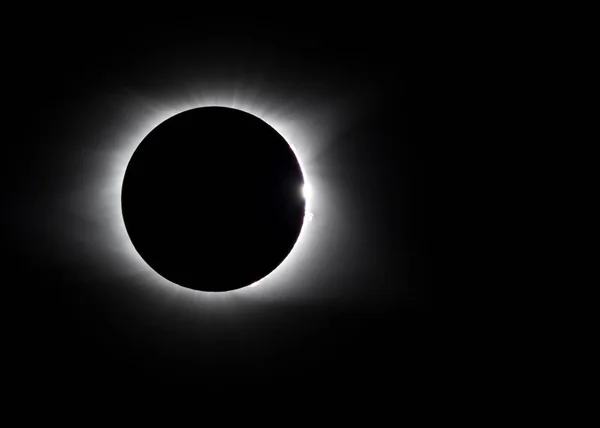 Solar flare and diamond ring around 2017 total eclipse — Stock Photo, Image