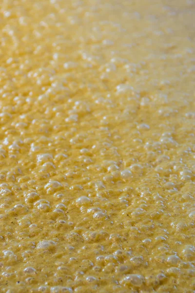 Petites bulles de levure de purée de Bourbon jaune — Photo