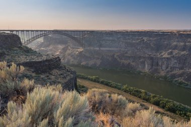 Yukarıda Snake River Canyon Perrine köprü açıklıklı