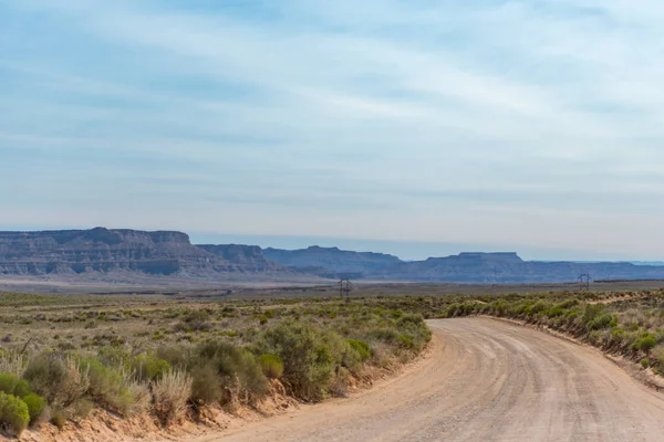 Onverharde weg door woestijn van Utah — Stockfoto