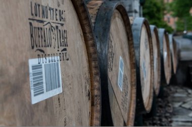 Buffalo Trace damıtım, varil satır