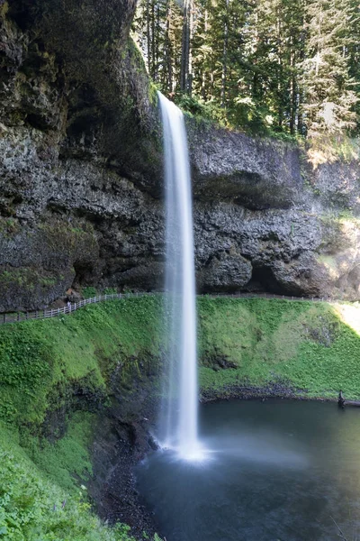 Side View of South Falls of Silver Creek — Stock Photo, Image