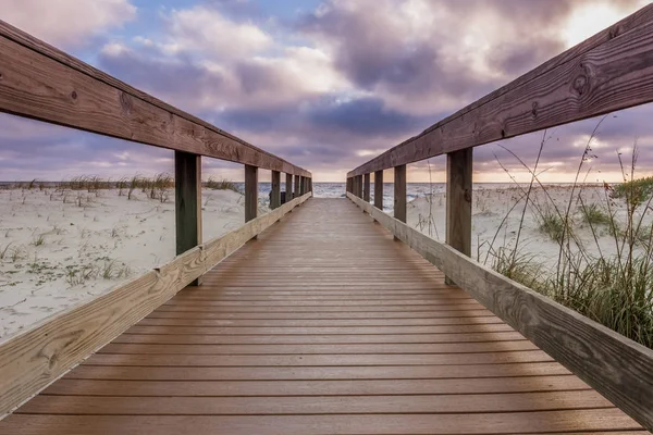 Low Angle of Morning Clouds Over Boardwalk — Stock Photo, Image