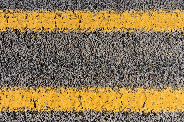 Worn Yellow Stripe na Texas Highway — Fotografia de Stock