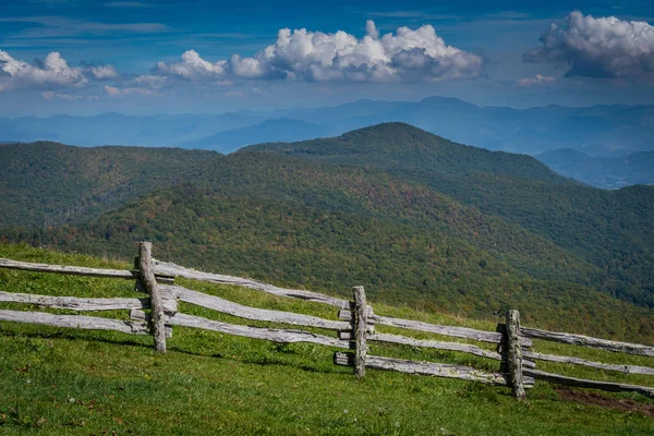 Podzielona ogrodzeniem i południowych Appalachów — Zdjęcie stockowe