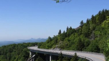 4k yaz aylarında boş Linn Cove viyadük eğimli