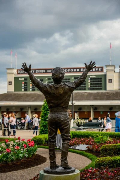 Pat Day Statue at Churchill Downs — Stock Photo, Image