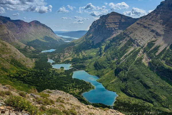 Lakes Stretch Across Valley in Montana Wilderness — ストック写真