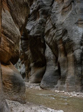 Dar Yol 'da Bulbous Kaya oluşumları