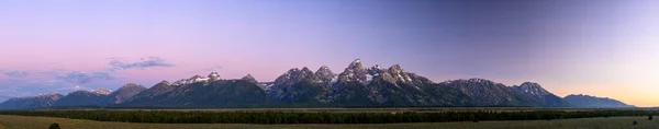 Panorama Dos Céus Límpidos Nascer Sol Sobre Montanhas Tetons — Fotografia de Stock