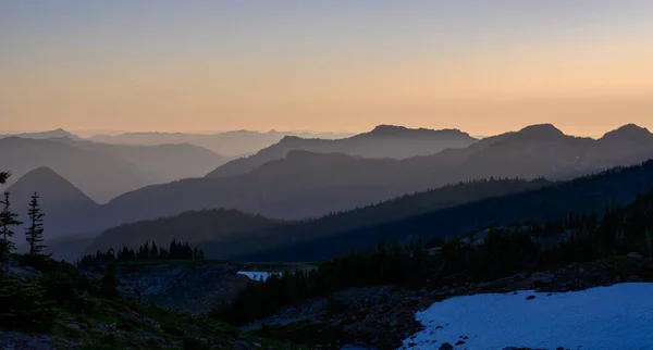 Reggeli Köd Több Mint Cascades Hegyek — Stock Fotó