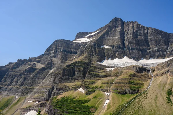 Wasserfall Fließt Vom Gletschergipfel Nahe Dem Logan Pass — Stockfoto