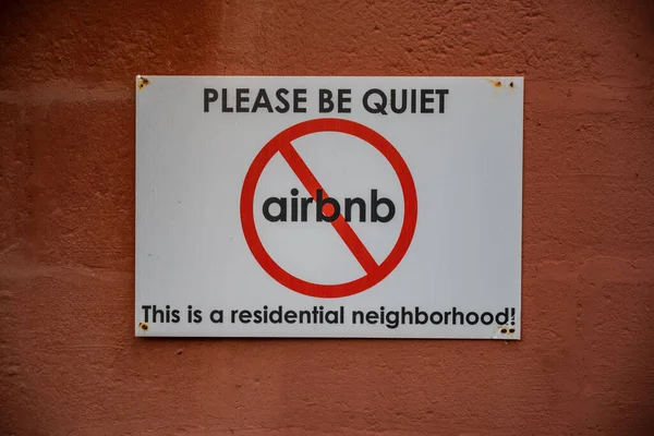 New Orleans Stati Uniti Marzo 2020 Airbnb Firma Petizioni Contro — Foto Stock