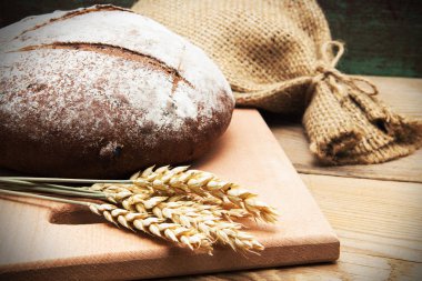 Taze pişmiş geleneksel ekmek.