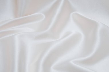 arkaplan olarak beyaz saten kumaş