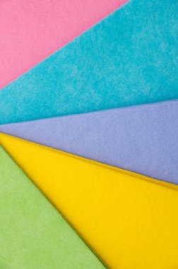 Renkli keçeli çarşaf seçimi