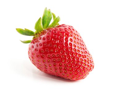 Çilek beyaz arkaplanda izole edildi
