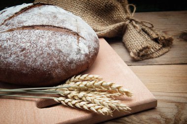 Taze pişmiş geleneksel ekmek.