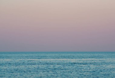 Gün batımında gökyüzü