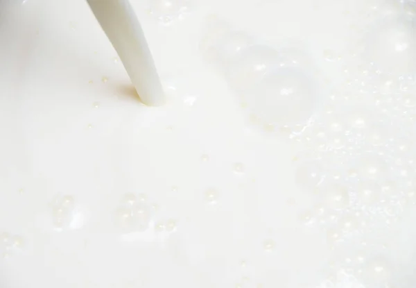Texture Latte Bianco Biologico Con Bolle Spruzzi — Foto Stock
