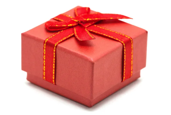 Червона Подарункова Коробка Білому Тлі — стокове фото