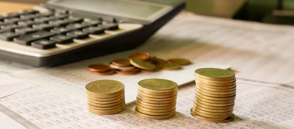 iş yığını madeni para tasarrufu kavramı