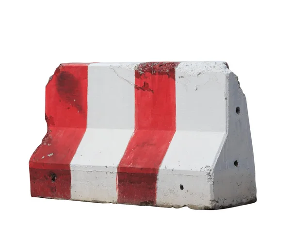 İzole kırmızı ve beyaz beton bariyer
