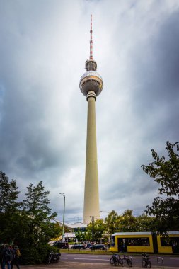 Berlin televizyon kulesi
