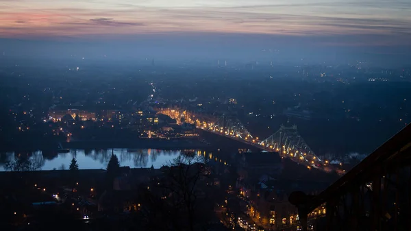 Dresden üzerinde akşam göster — Stok fotoğraf