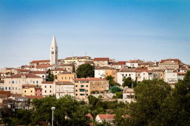 Vrsar, güzel Istrian şehrin panoramik görünüm