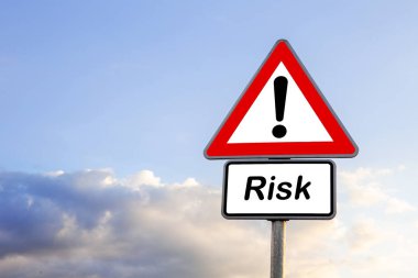 üçgen yol levhası word riski ile 