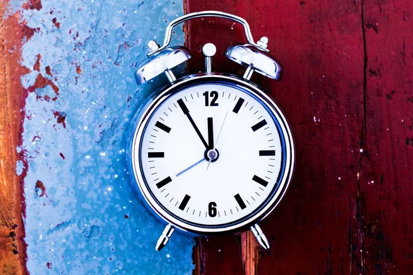 Alarm Clock Vintage Old Table — Stock Photo, Image