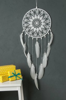 Beyaz rüya yakalayıcı 