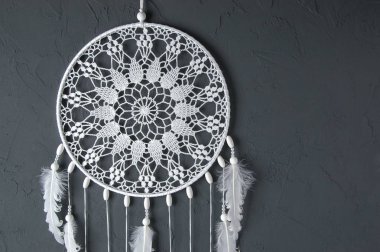 Beyaz tığ işi bardak altlığı peçete rüya yakalayıcı 