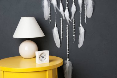 Gri beyaz rüya yakalayıcı 