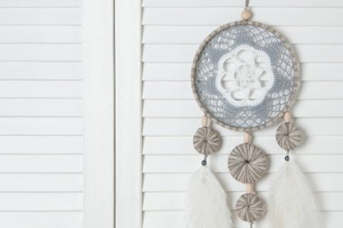 Gri beyaz tığ işi bardak altlığı peçete rüya yakalayıcı 