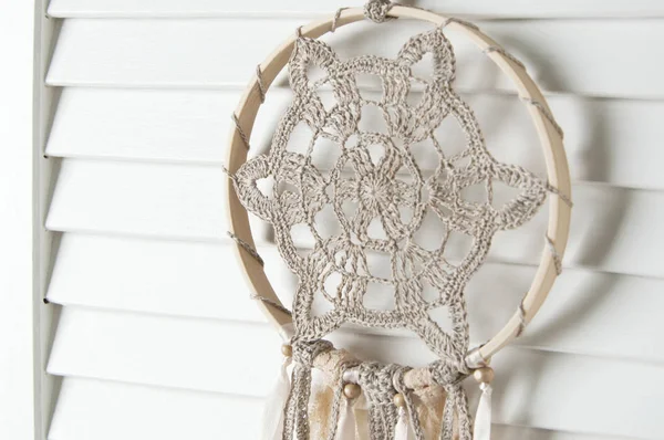 Bej rüya yakalayıcı yakın çekim