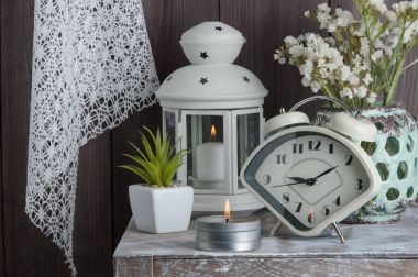 Yatak odası Dekor ahşap arka plan üzerinde