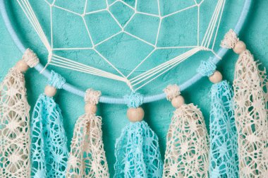 Rüya yakalayıcı Akuamarin duvar arka plan üzerinde