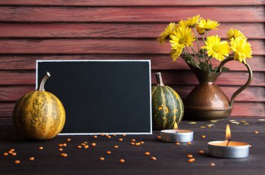 Kara tahta, kabak ve bakır sürahi