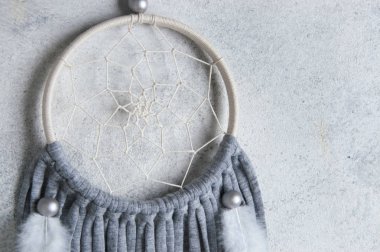 Bej gri rüya yakalayıcı 