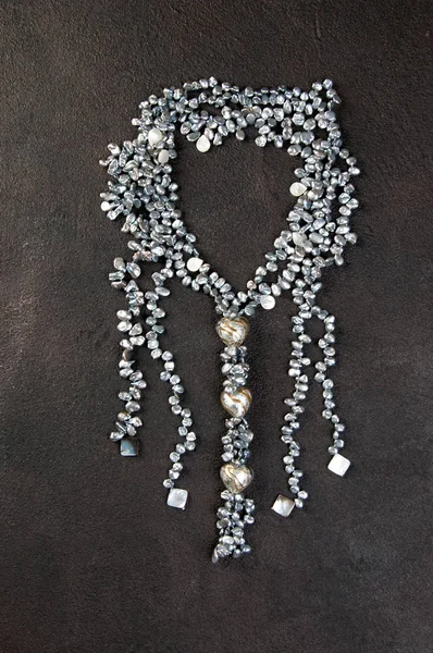 Vintage pearl necklace on black background — Stock Photo, Image
