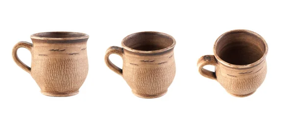 Copa de cerámica marrón aislada en blanco — Foto de Stock