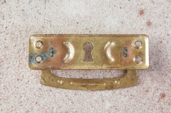 Cajón de latón antiguo tirón perilla — Foto de Stock