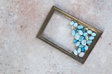 Antika pirinç resim çerçevesi