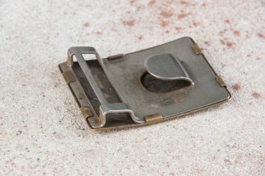 Eski pirinç kemer tokası. Metin için alanı kopyala.