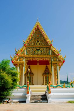 Budist tapınağı doğa arka plan üzerinde